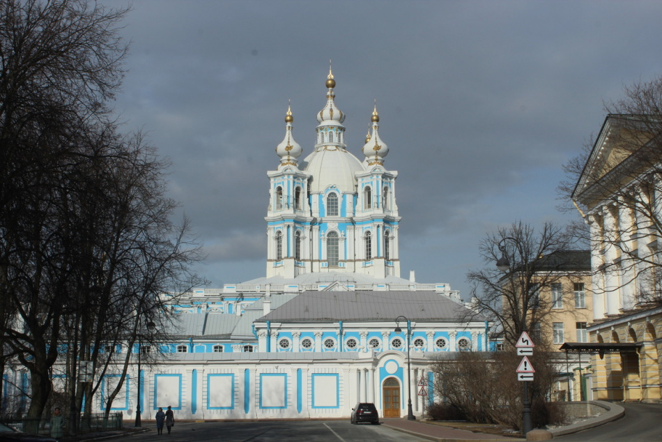 В 2024 году в Петербурге отреставрируют Смольный и Преображенский соборы